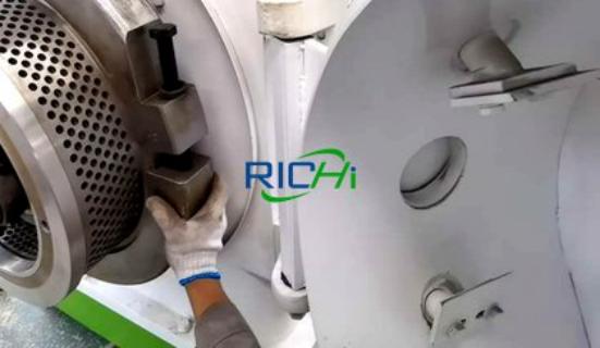 dispositivo de corte de una máquina de pellets de virutas de madera