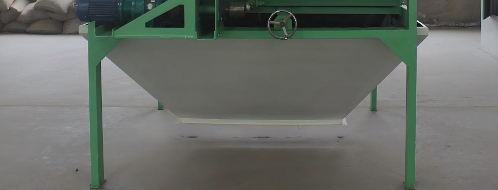 discharging system on-shot in counterflow pellet cooler web