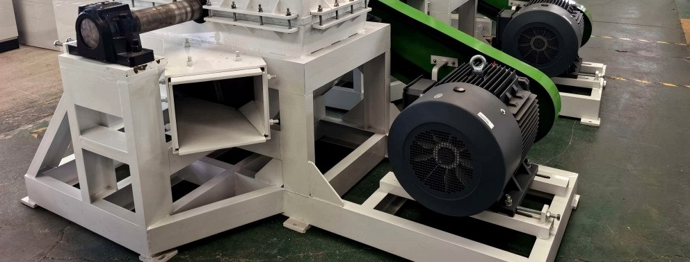 frame of sawdust making machine