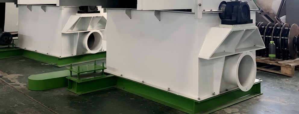 discharging System of sawdust making machine