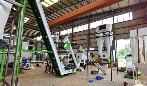 9 T/H Sewage Sludge & Straw Organic Fertilizer Line
